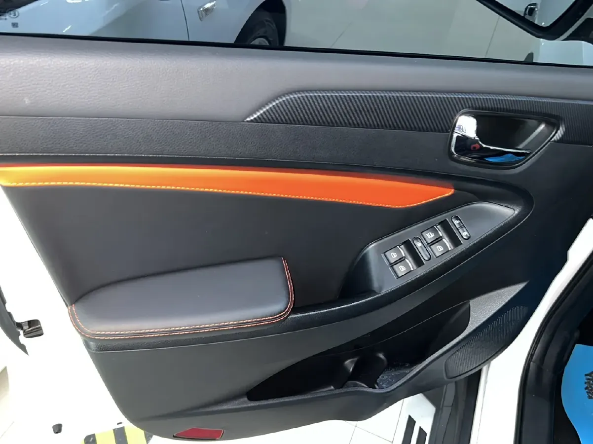 2021 DongFeng Fengon Fengon 580 1.5T 150HP L4 CVT,autocango,china used car exporter,china ev exporter,chinese used car exporter,chinese used ev exporter