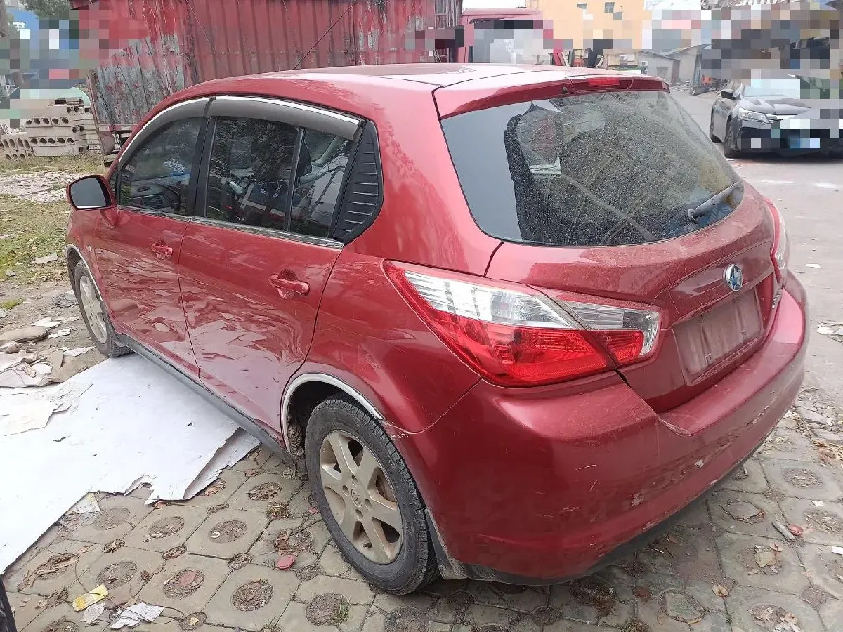 2012 Venucia R50 1.6L 117HP L4 5MT,autocango,china used car exporter,china ev exporter,chinese used car exporter,chinese used ev exporter