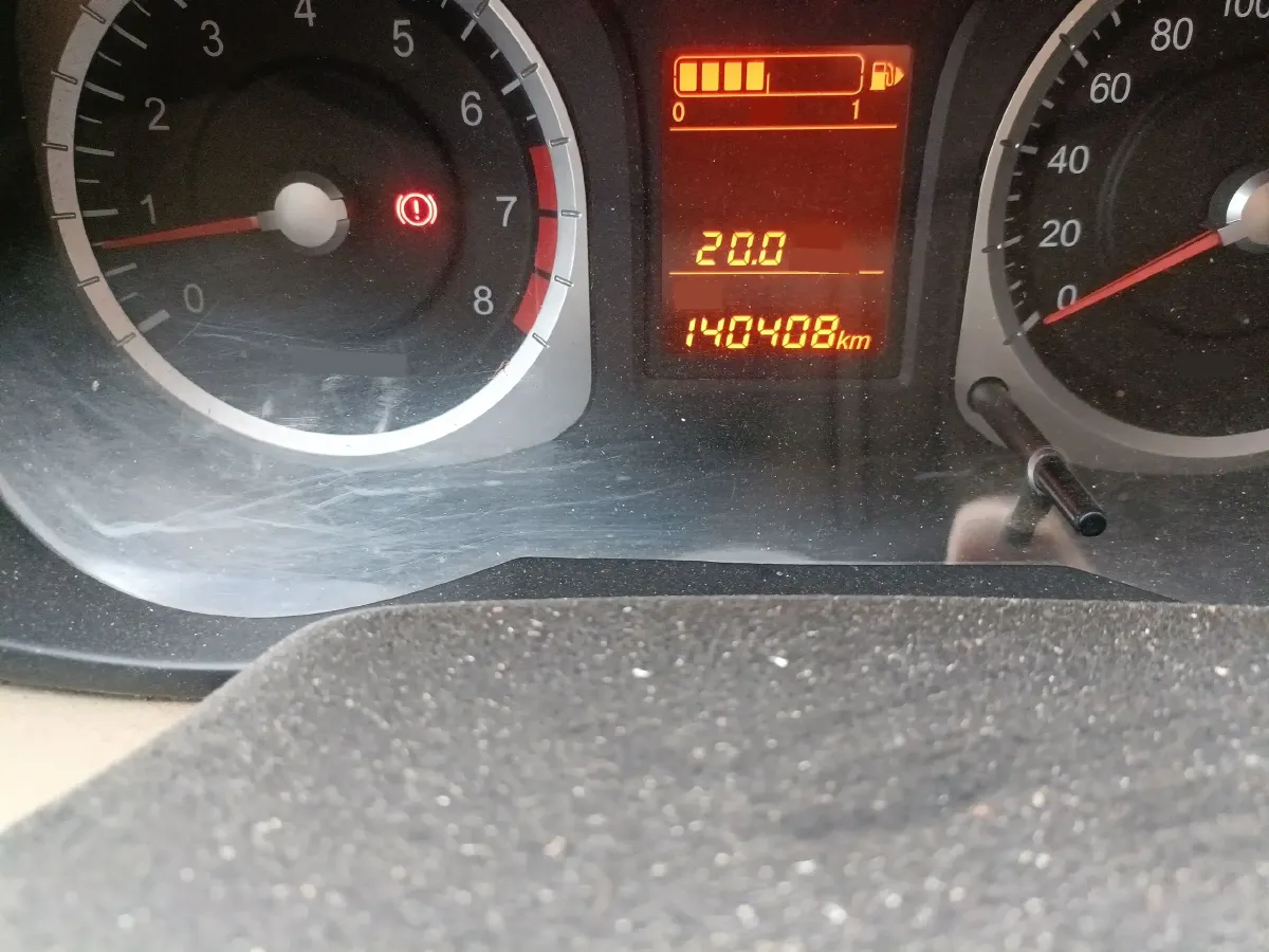 2012 Venucia R50 1.6L 117HP L4 5MT,autocango,china used car exporter,china ev exporter,chinese used car exporter,chinese used ev exporter