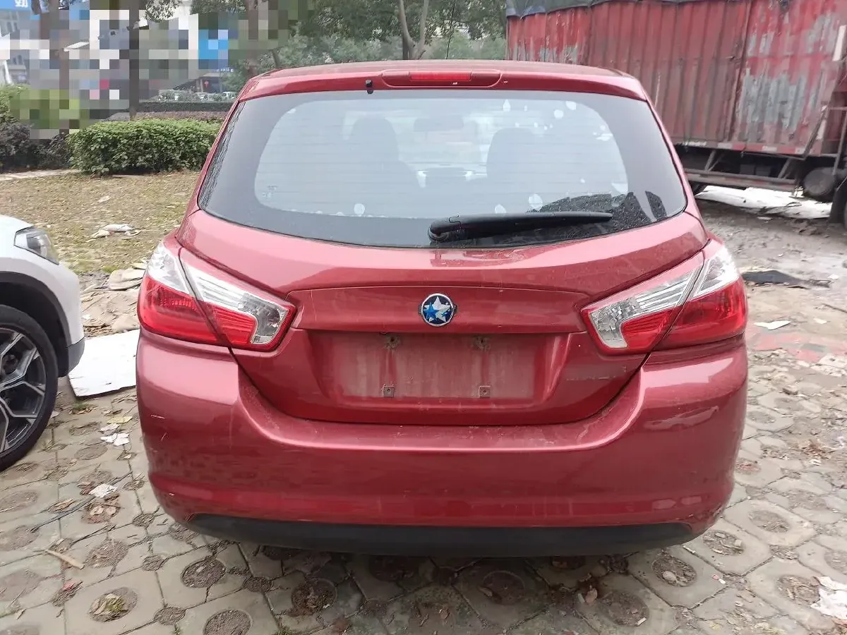 2012 Venucia R50 1.6L 117HP L4 5MT,autocango,china used car exporter,china ev exporter,chinese used car exporter,chinese used ev exporter