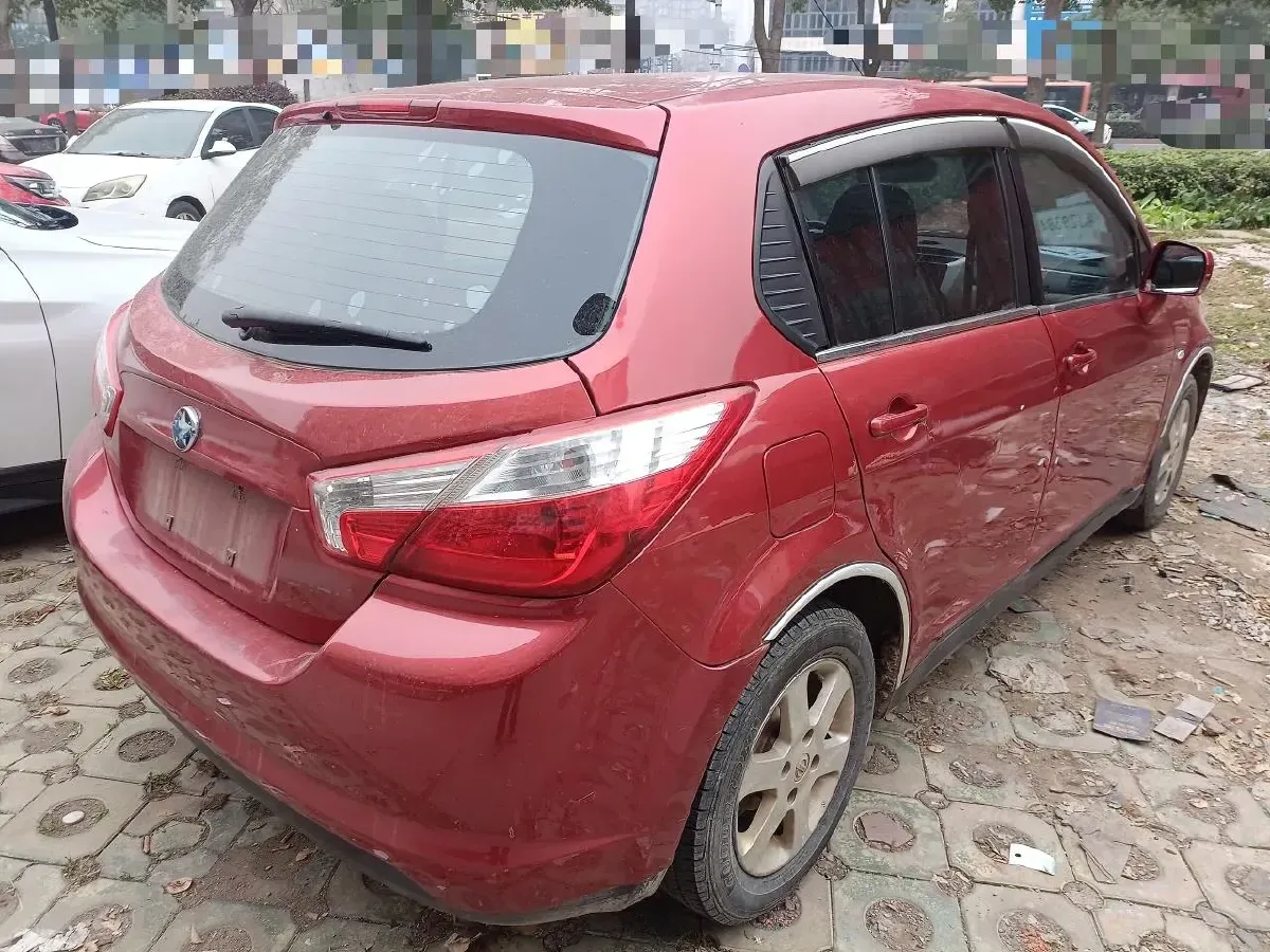 2012 Venucia R50 1.6L 117HP L4 5MT,autocango,china used car exporter,china ev exporter,chinese used car exporter,chinese used ev exporter