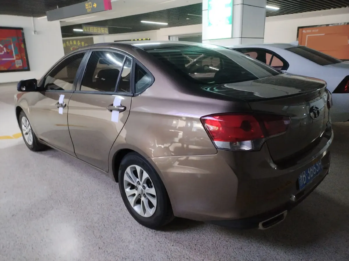 2015 Soueast V5 1.5L 120HP L4 5MT,autocango,china used car exporter,china ev exporter,chinese used car exporter,chinese used ev exporter