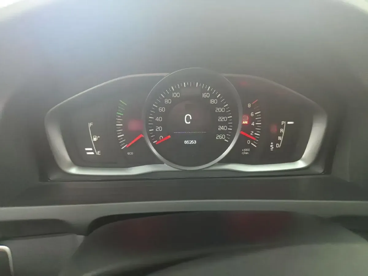 2019 Volvo S60 1.5T 152HP L4 6AT,autocango,china used car exporter,china ev exporter,chinese used car exporter,chinese used ev exporter