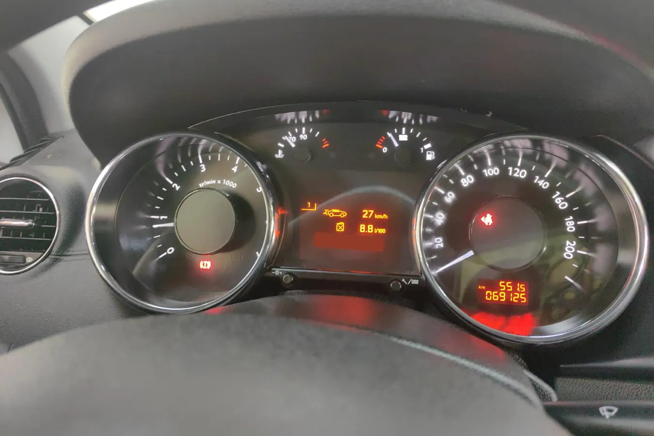 2015 Peugeot 3008 2.0L 147HP L4 5MT,autocango,china used car exporter,china ev exporter,chinese used car exporter,chinese used ev exporter