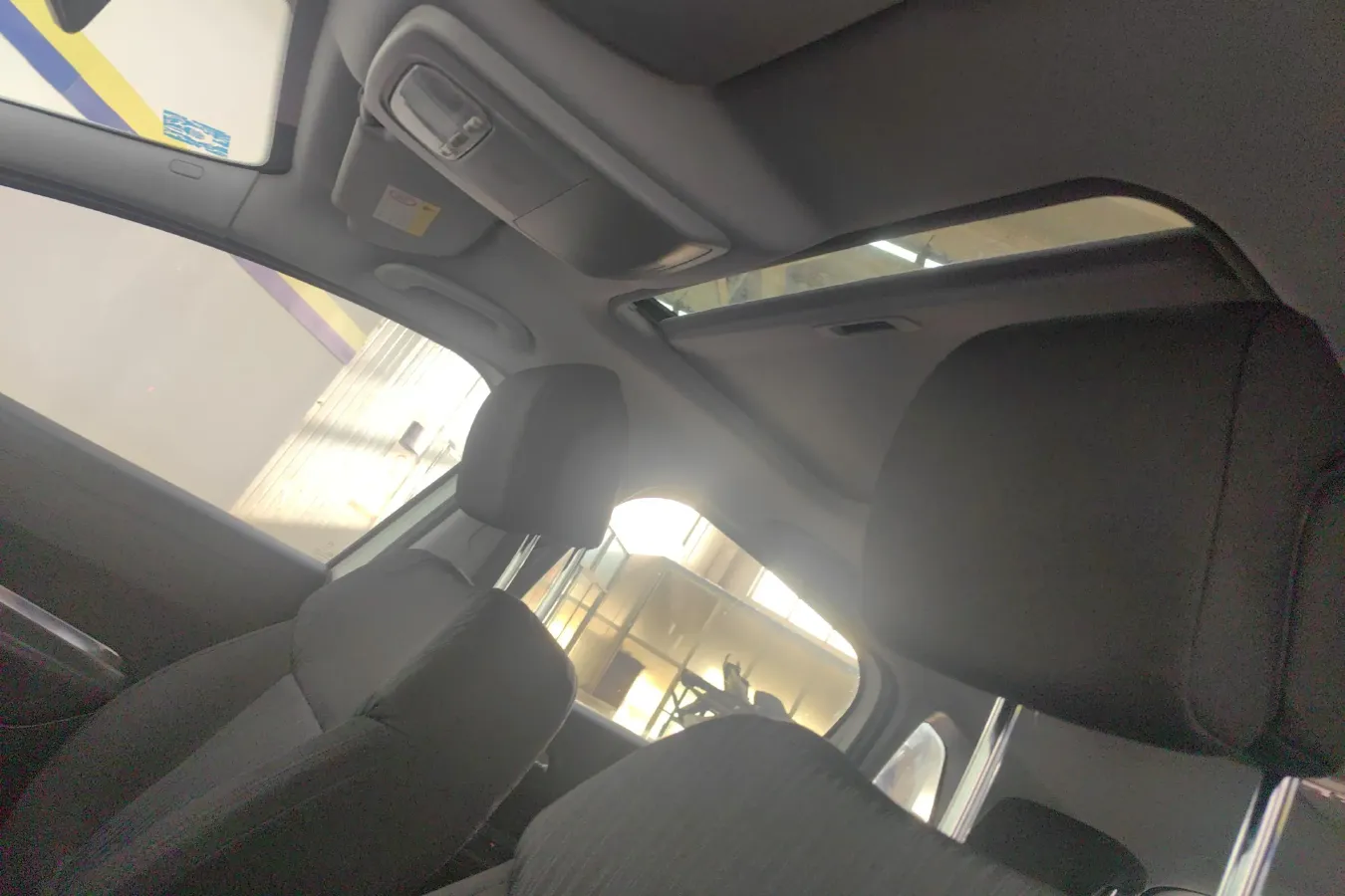 2015 Peugeot 3008 2.0L 147HP L4 5MT,autocango,china used car exporter,china ev exporter,chinese used car exporter,chinese used ev exporter