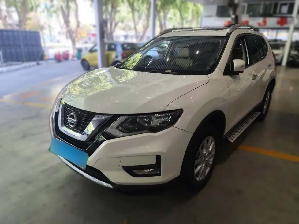 2017 Nissan X-Trail 2.0L 150HP L4 CVT
