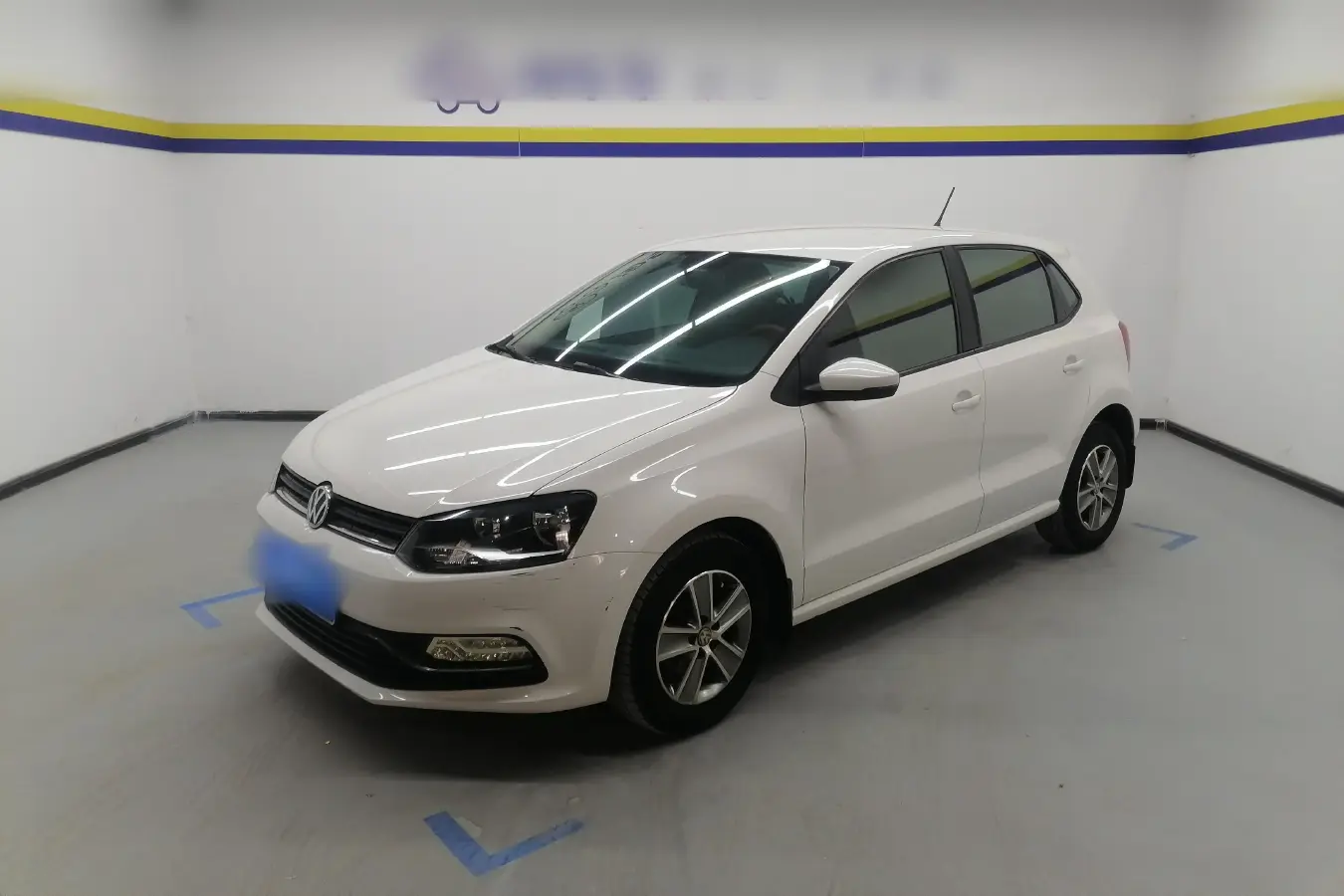 2016 Volkswagen Polo 1.4L 90HP L4 6AT