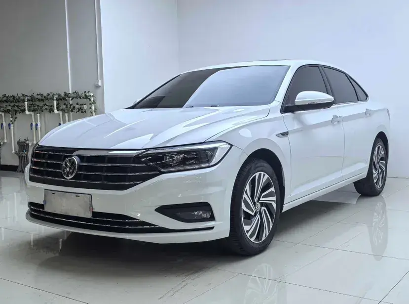 2022 Volkswagen Sagitar 1.4T 150HP L4 7DCT