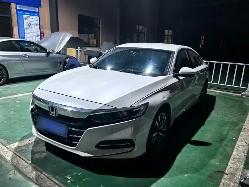 2018 Honda Accord 2.0L 146HP L4 E-CVT Hybrid