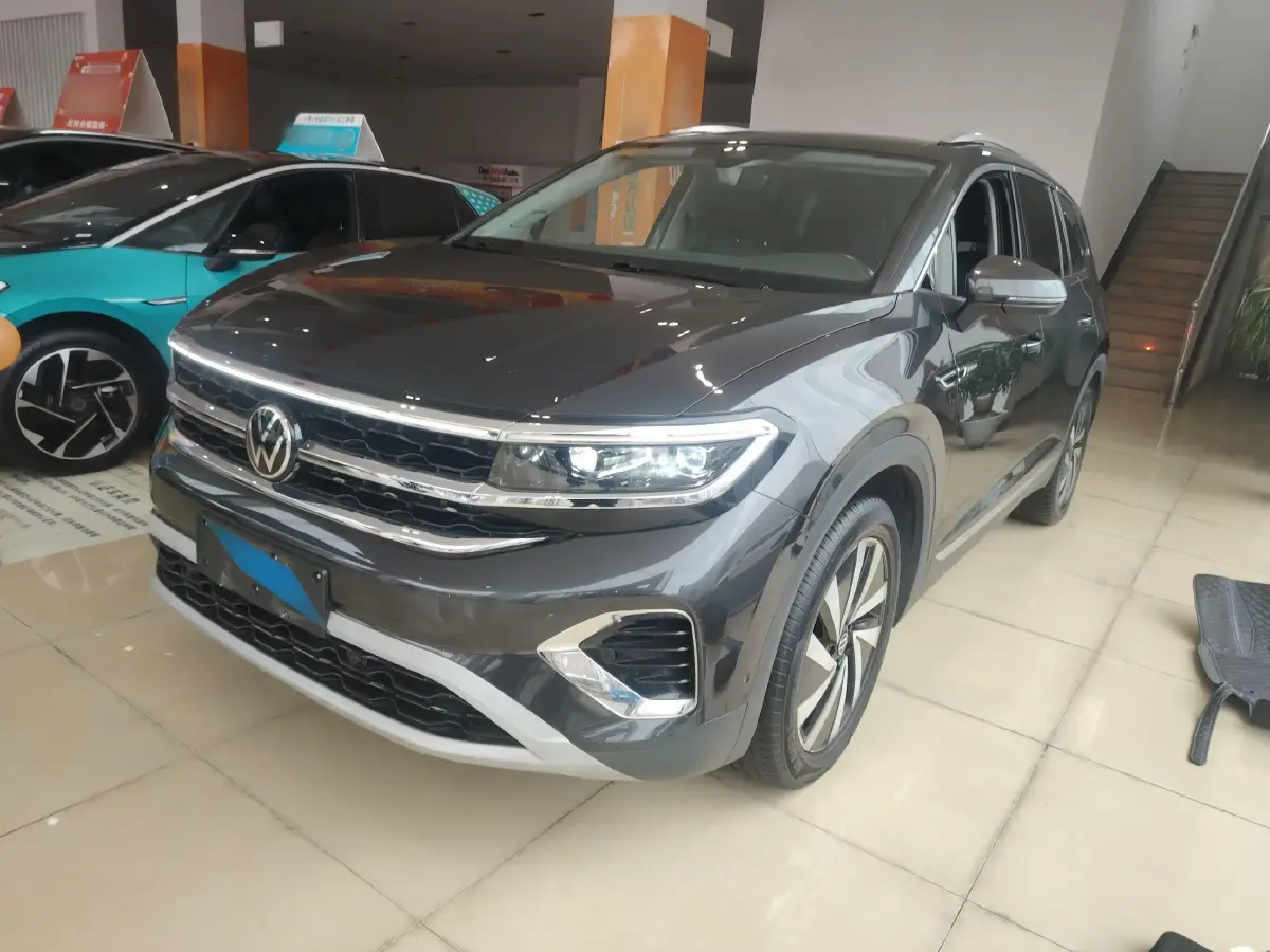 2022 Volkswagen Talagon 2.0T 220HP L4 7DCT