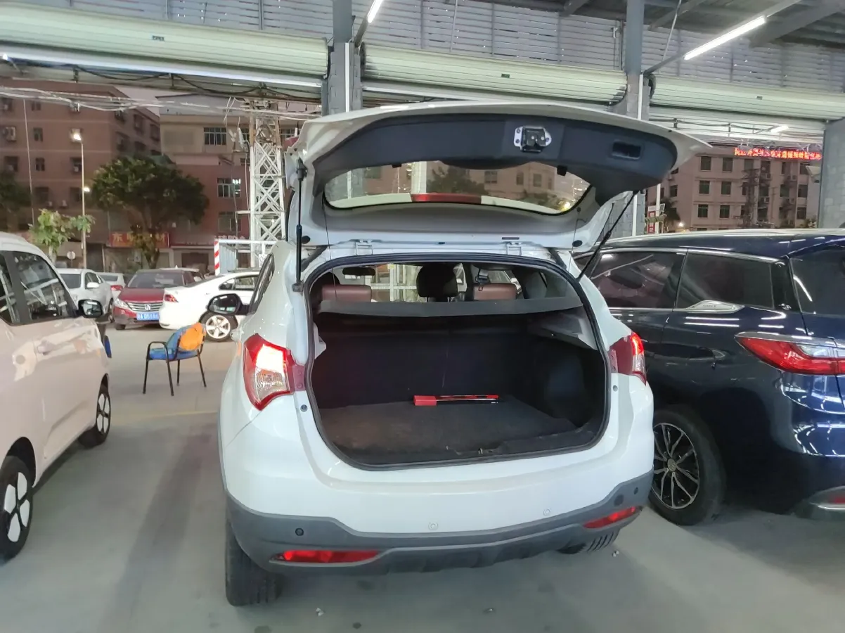 2015 HaiMa S5 1.5T 163HP L4 CVT,autocango,china used car exporter,china ev exporter,chinese used car exporter,chinese used ev exporter