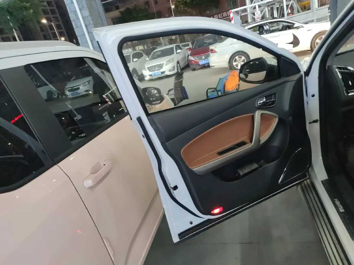 2015 HaiMa S5 1.5T 163HP L4 CVT,autocango,china used car exporter,china ev exporter,chinese used car exporter,chinese used ev exporter