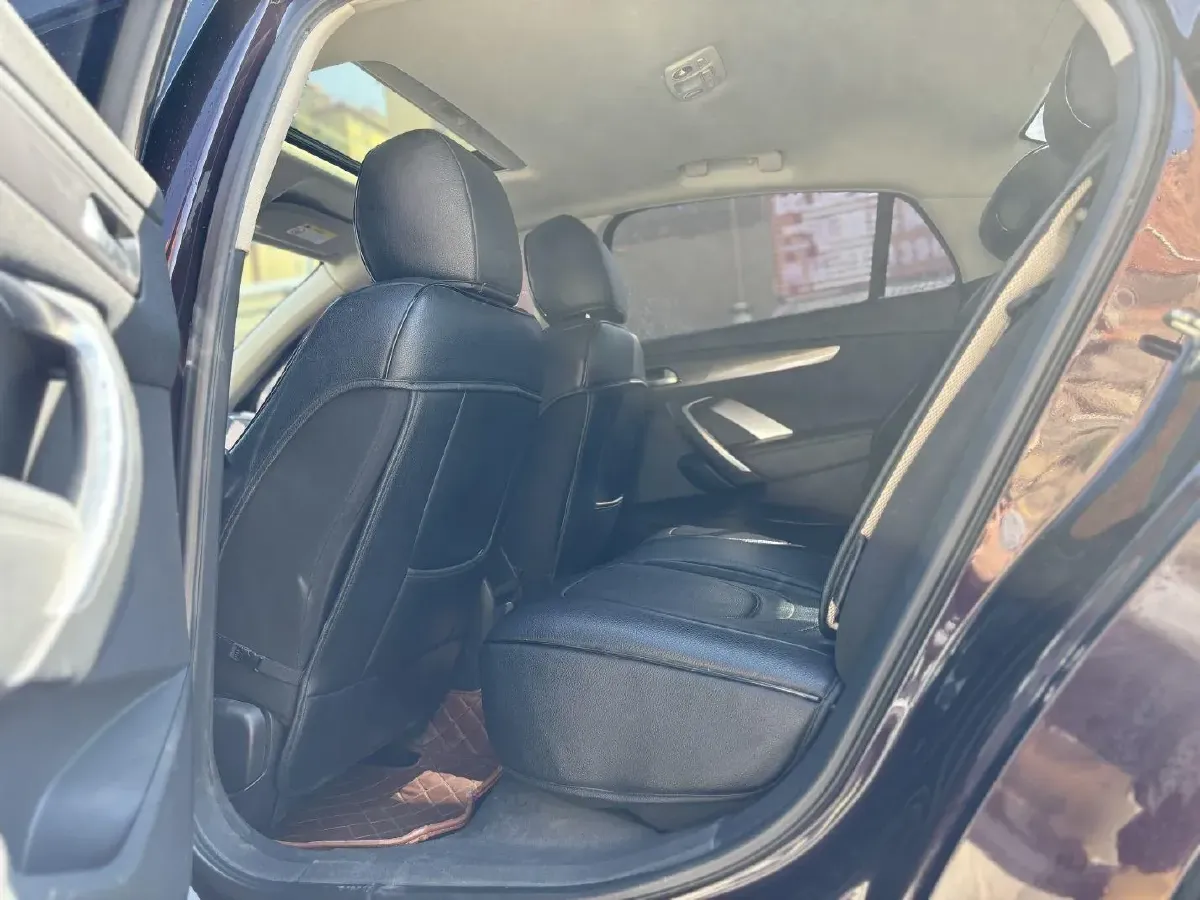 2015 DS 5LS 1.6T 163HP L4 6AT,autocango,china used car exporter,china ev exporter,chinese used car exporter,chinese used ev exporter