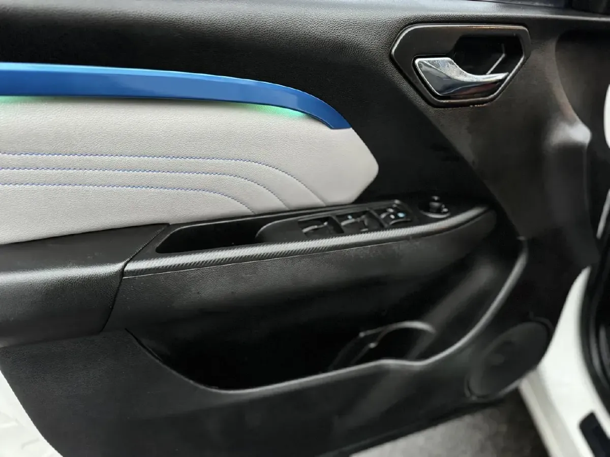 2018 Soueast DX3 BEV 50.12KWH,autocango,china used car exporter,china ev exporter,chinese used car exporter,chinese used ev exporter