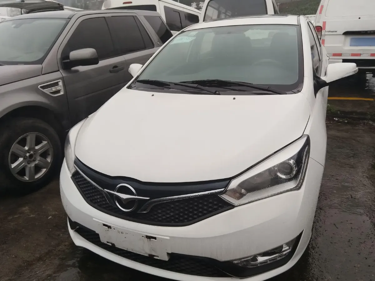 2017 HaiMa M3 1.5L 112HP L4 5MT,autocango,china used car exporter,china ev exporter,chinese used car exporter,chinese used ev exporter