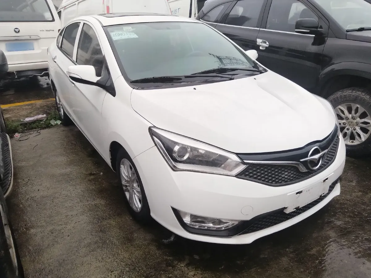 2017 HaiMa M3 1.5L 112HP L4 5MT,autocango,china used car exporter,china ev exporter,chinese used car exporter,chinese used ev exporter