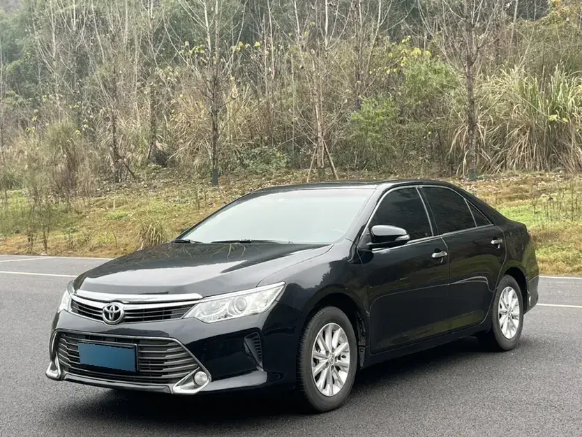 2015 Toyota Camry 2.0L 167HP L4 6AT