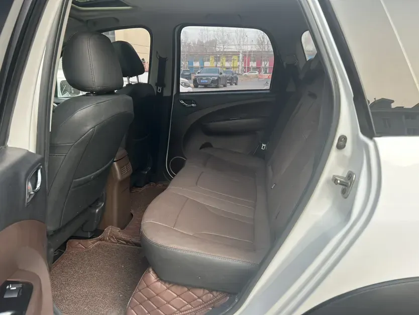 2017 DongFeng Forthing Joyear X3 1.6L 122HP L4 CVT,autocango,china used car exporter,china ev exporter,chinese used car exporter,chinese used ev exporter