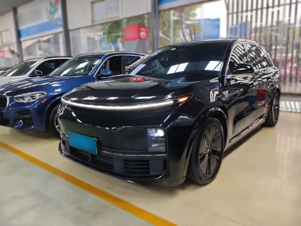 2023 Li L8 Range Extended 154HP REEV 40.9KWH