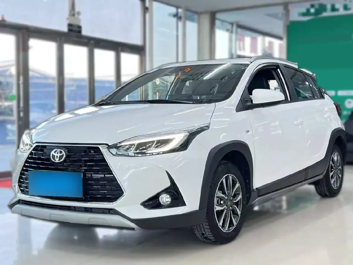 2022 Toyota Yaris L 1.5L 112HP L4 CVT