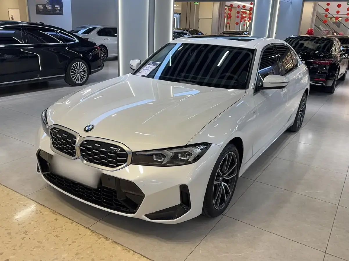 2024 BMW 3 Series 2.0T 184HP L4 8AT