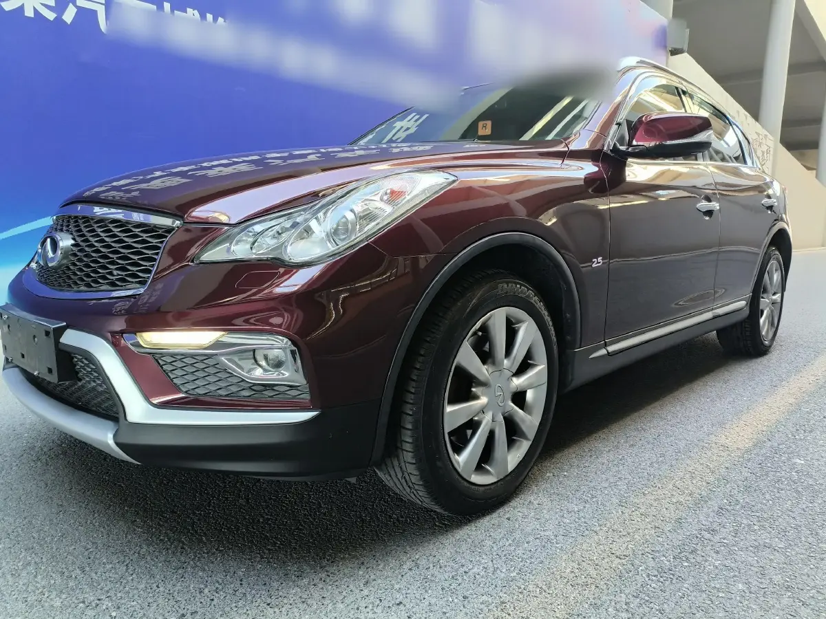 2015 Infiniti QX50 2.5L 235HP V6 7AT