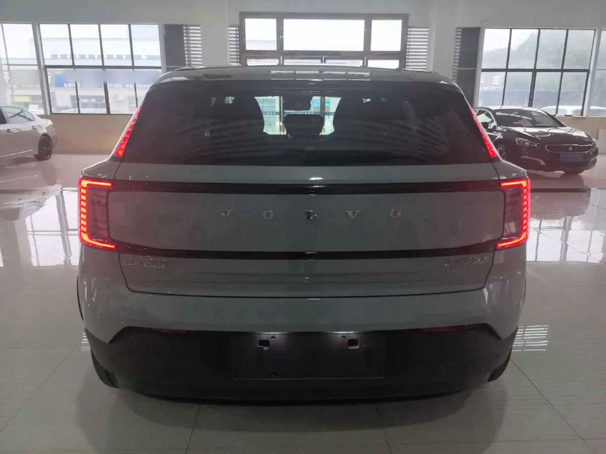 2025 Volvo EX30 BEV 66KWH,autocango,china used car exporter,china ev exporter,chinese used car exporter,chinese used ev exporter