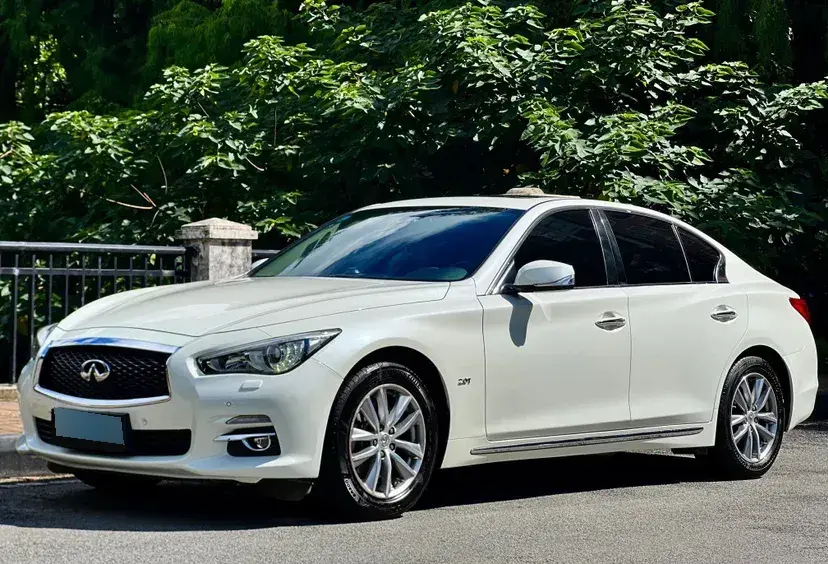 2016 Infiniti Q50L 2.0T 211HP L4 7AT