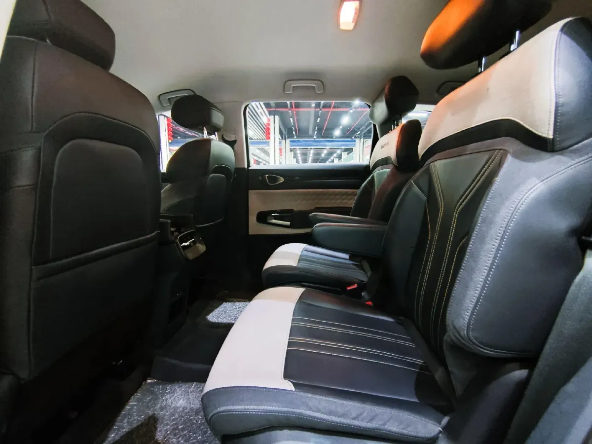 2019 BaoJun RM-5 1.5T 147HP L4 CVT,autocango,china used car exporter,china ev exporter,chinese used car exporter,chinese used ev exporter