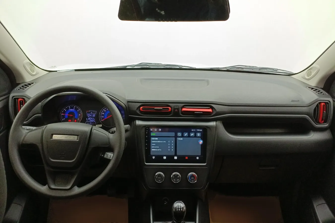 2022 DongFeng Fengon Fengon 380 1.5L 112HP L4 5MT,autocango,china used car exporter,china ev exporter,chinese used car exporter,chinese used ev exporter