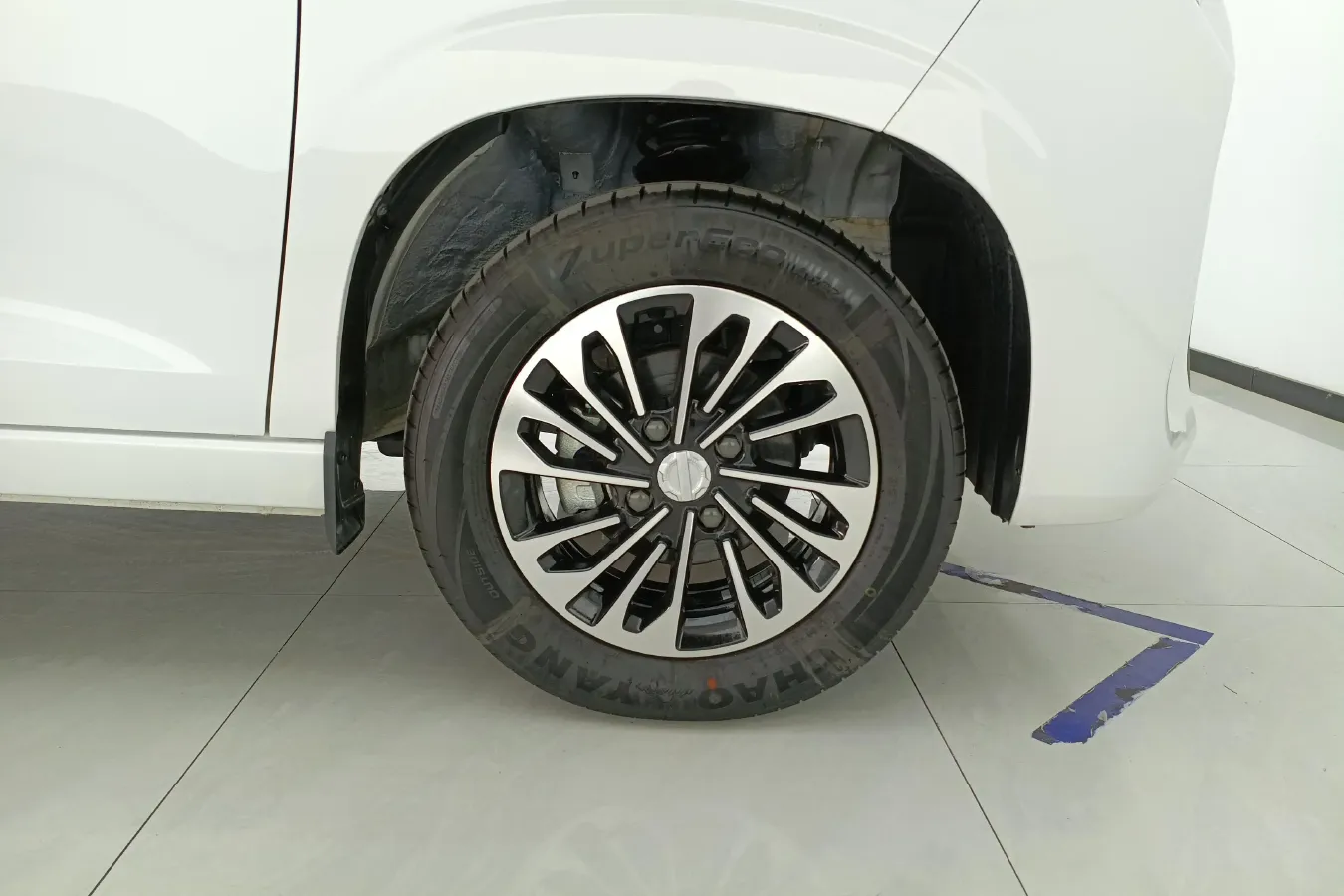 2022 DongFeng Fengon Fengon 380 1.5L 112HP L4 5MT,autocango,china used car exporter,china ev exporter,chinese used car exporter,chinese used ev exporter