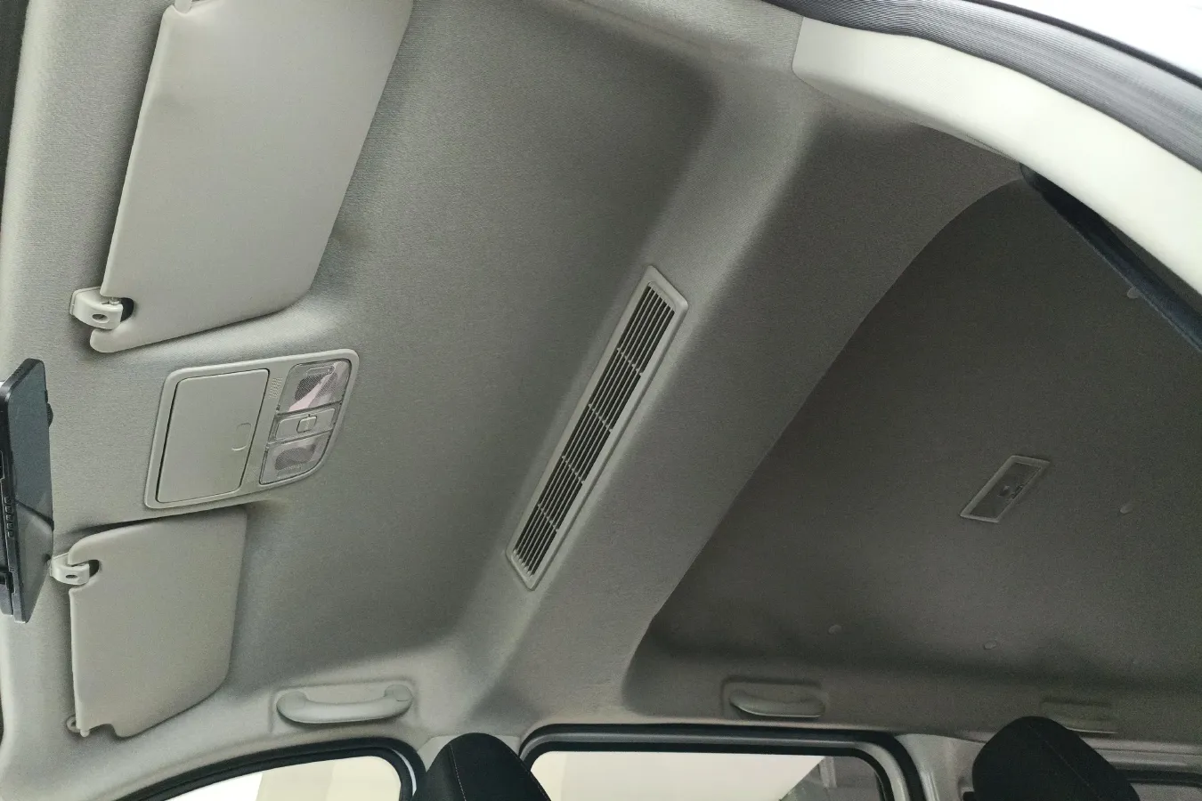 2022 DongFeng Fengon Fengon 380 1.5L 112HP L4 5MT,autocango,china used car exporter,china ev exporter,chinese used car exporter,chinese used ev exporter