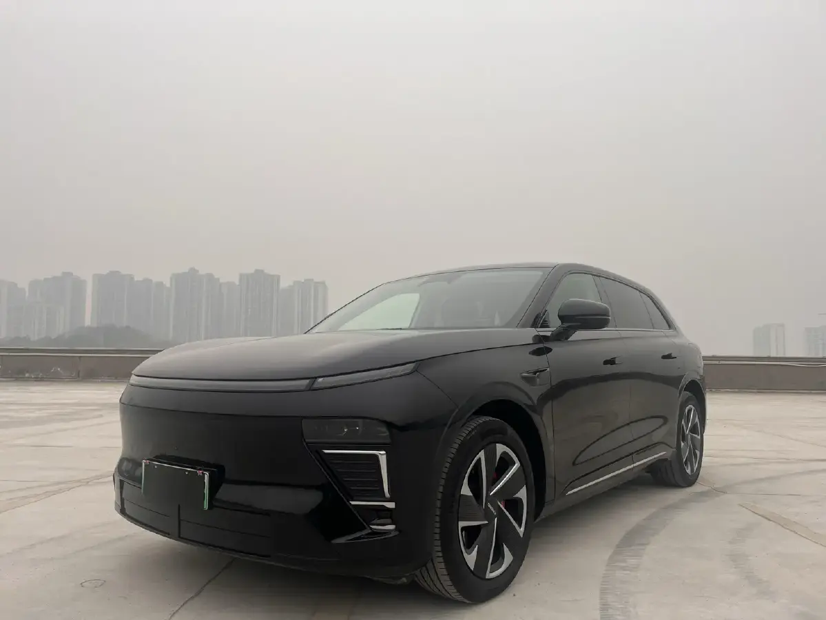 2024 Exceed Sterra ET BEV 77KWH