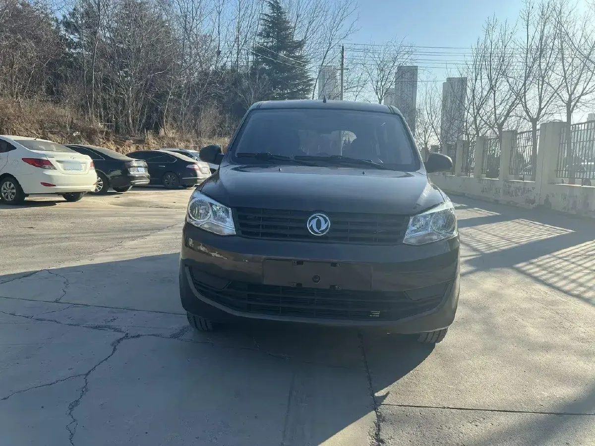 2018 DongFeng Fengon Fengon 330 1.2L 88HP L4 5MT,autocango,china used car exporter,china ev exporter,chinese used car exporter,chinese used ev exporter
