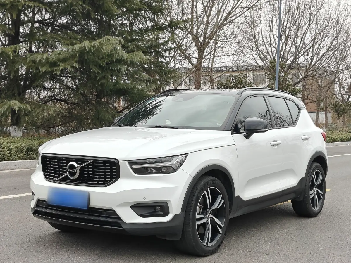 2020 Volvo XC40 2.0T 190HP L4 8AT