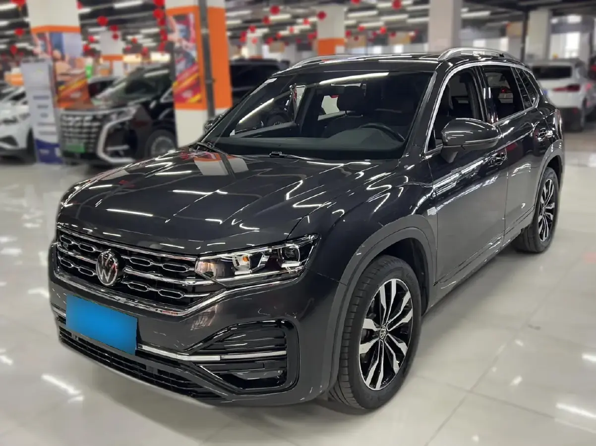 2022 Volkswagen Tayron 2.0T 220HP L4 7DCT