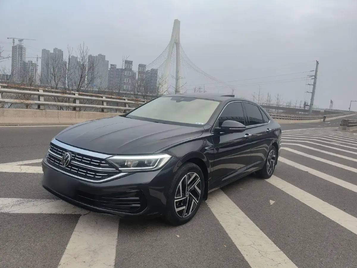 2023 Volkswagen Sagitar 1.4T 150HP L4 7DCT