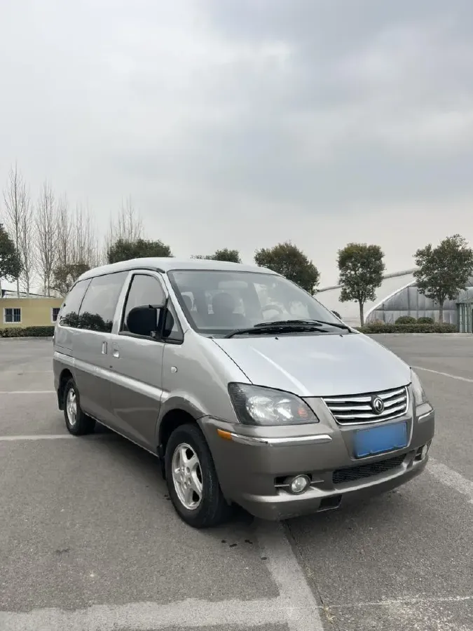 2013 DongFeng Forthing LingZhi 1.6L 113HP L4 5MT,autocango,china used car exporter,china ev exporter,chinese used car exporter,chinese used ev exporter
