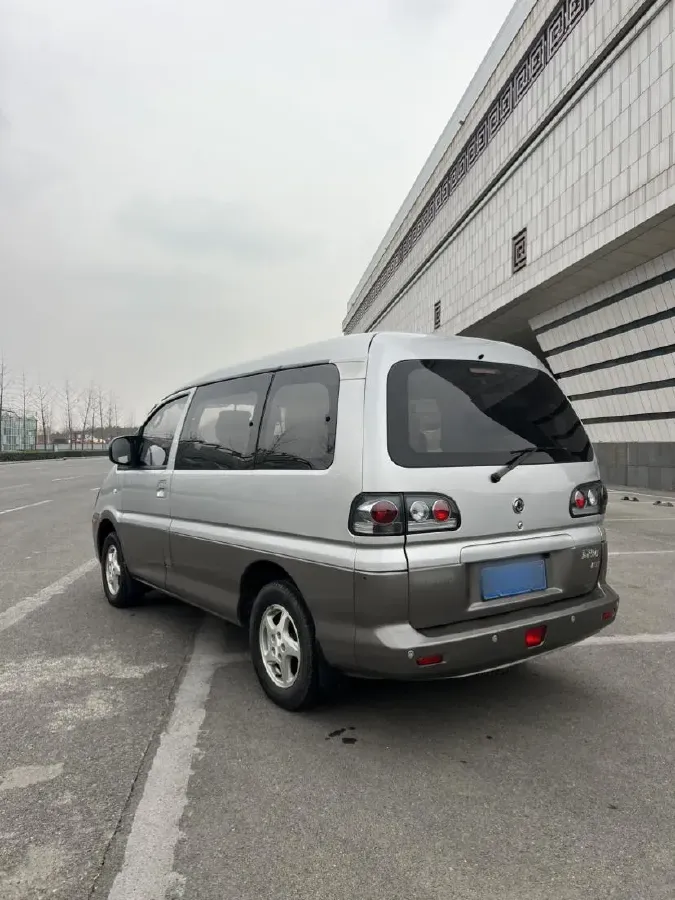 2013 DongFeng Forthing LingZhi 1.6L 113HP L4 5MT,autocango,china used car exporter,china ev exporter,chinese used car exporter,chinese used ev exporter
