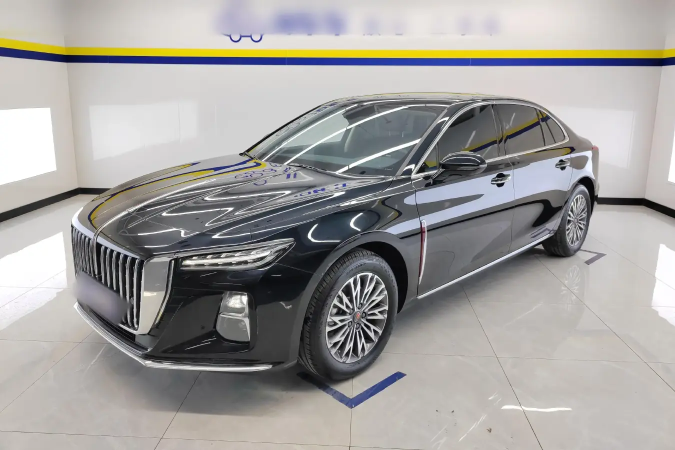 2024 HongQi H5 2.0T 224HP L4 8AT