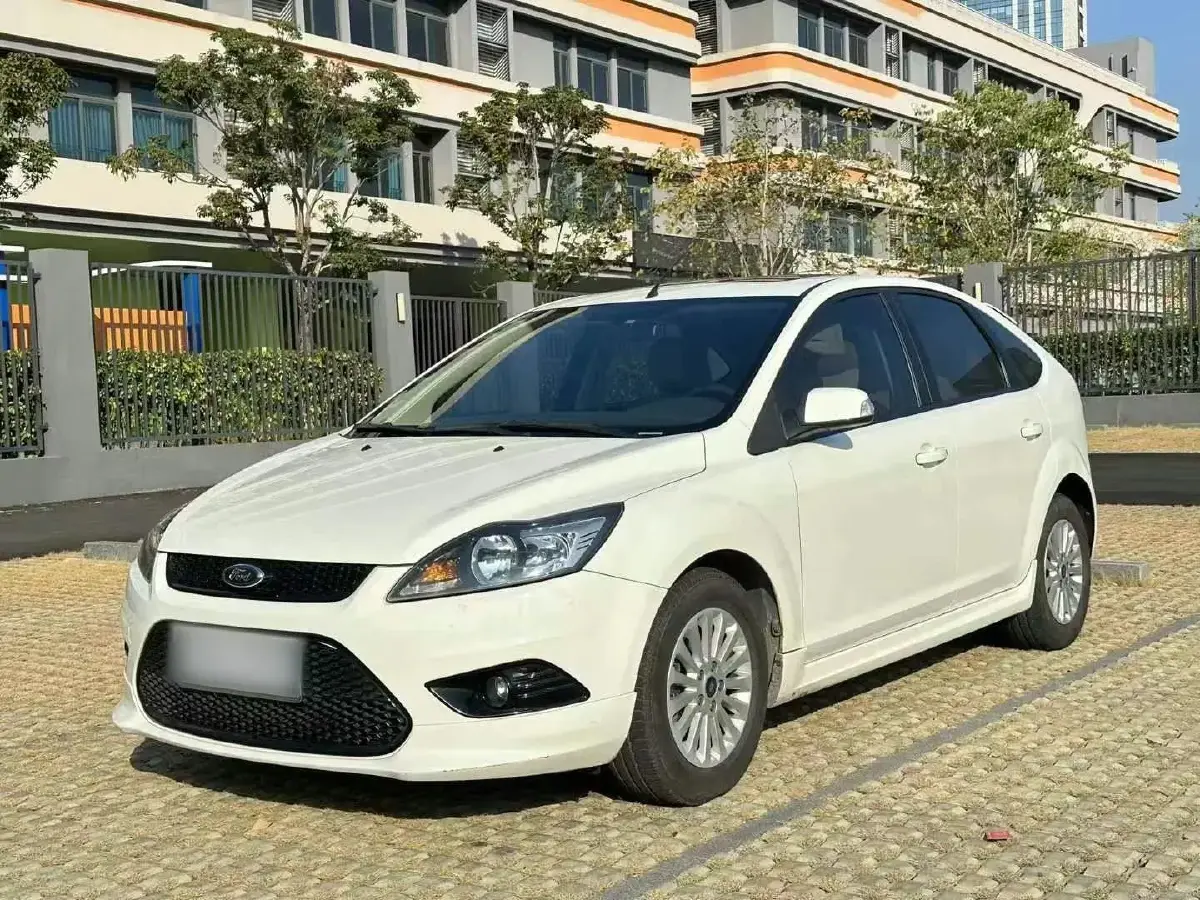 2013 Ford Focus 1.8L 124HP L4 4AT