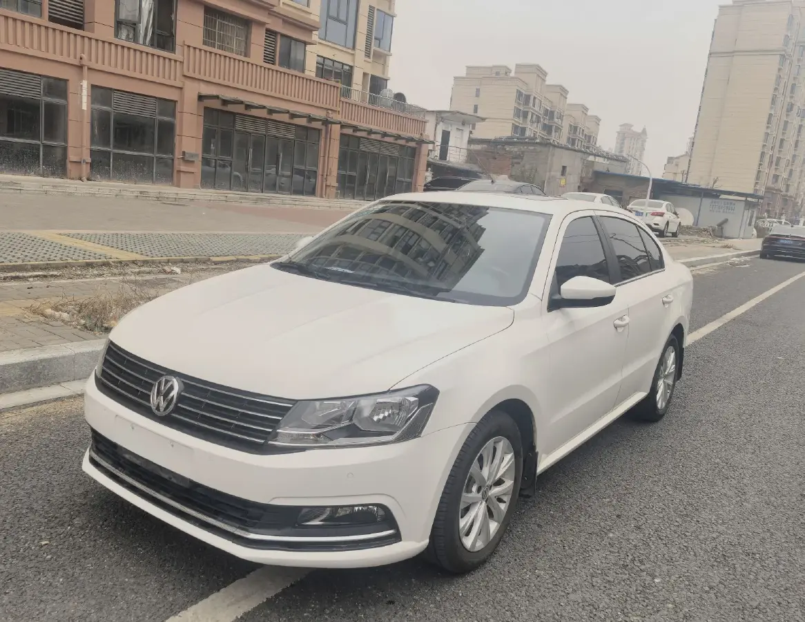 2015 Volkswagen Lavida 1.6L 110HP L4 5MT