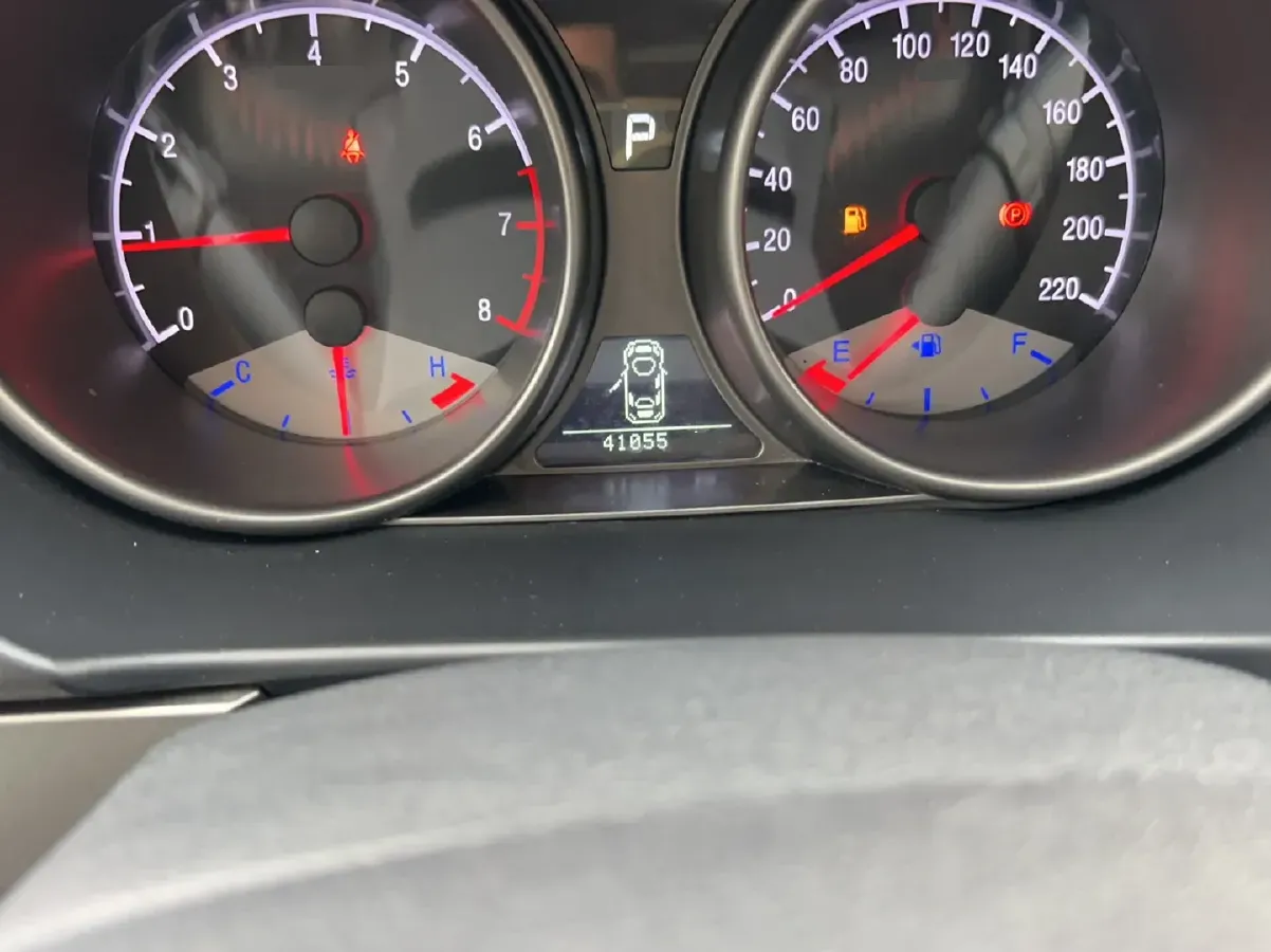 2014 Geely GX7 2.0L 141HP L4 6AT,autocango,china used car exporter,china ev exporter,chinese used car exporter,chinese used ev exporter