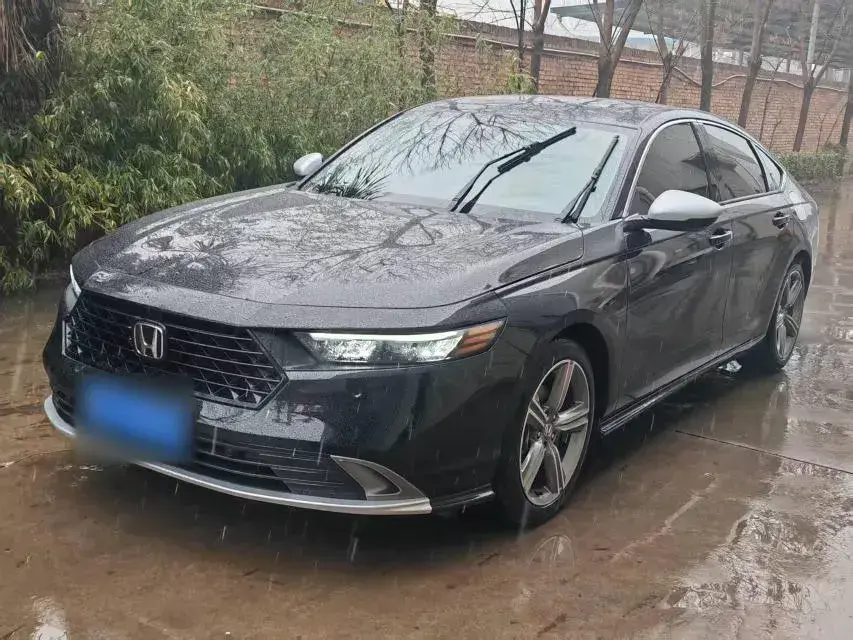 2023 Honda Accord 1.5T 192HP L4 CVT