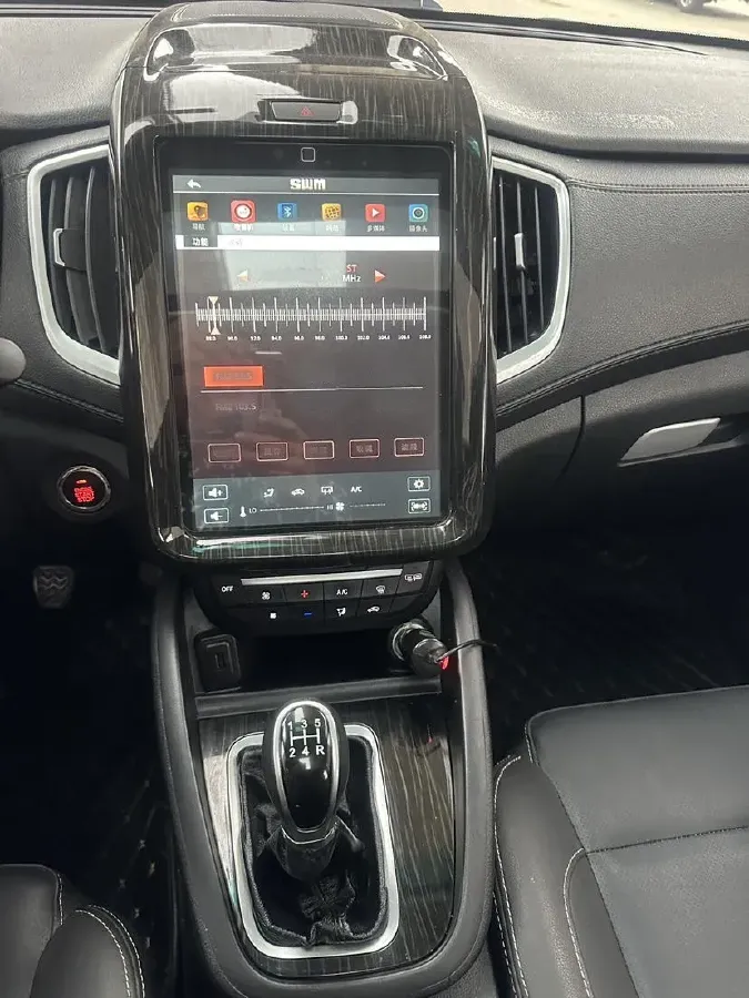 2016 SWM X7 1.5T 156HP L4 5MT,autocango,china used car exporter,china ev exporter,chinese used car exporter,chinese used ev exporter