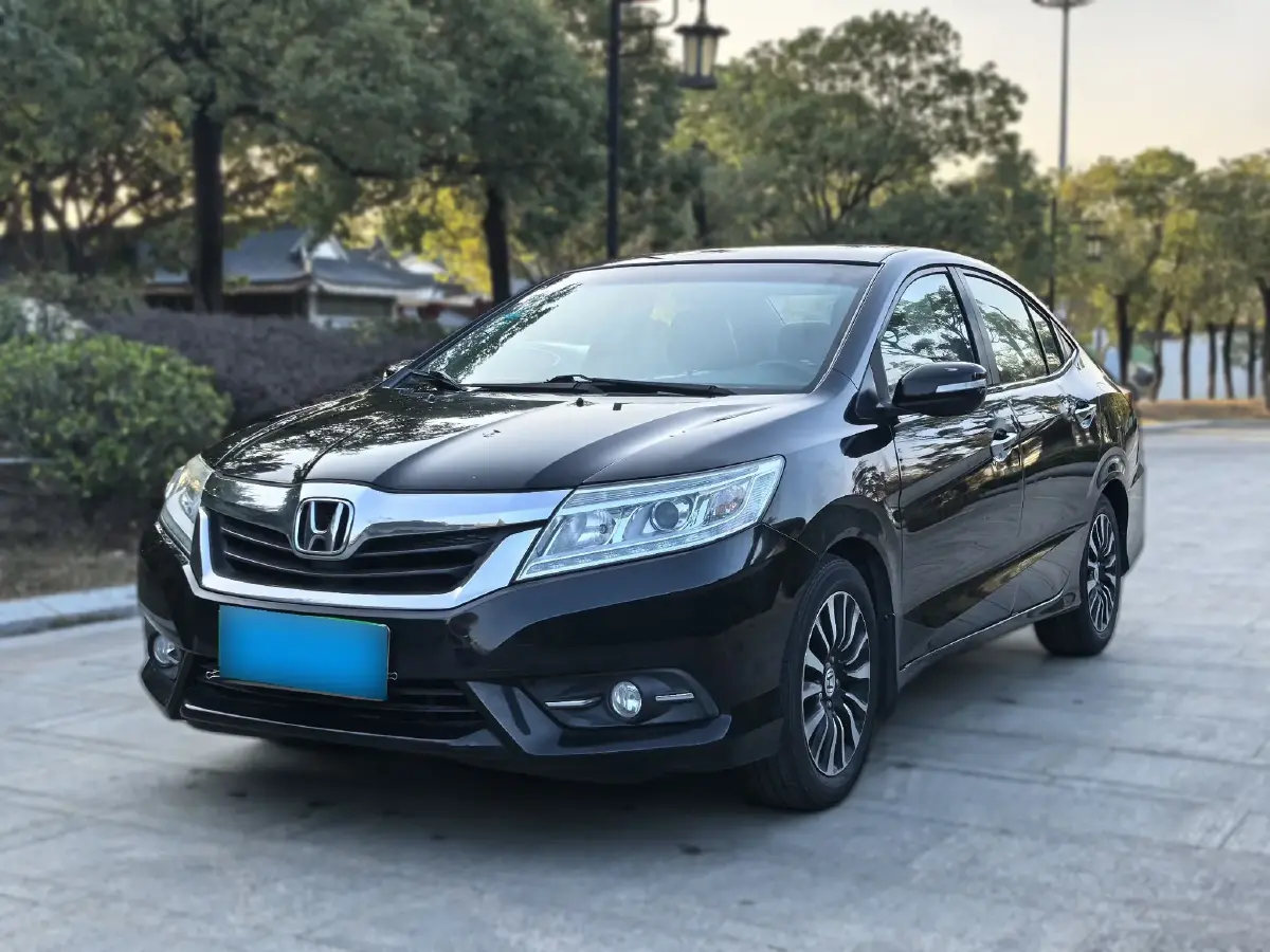 2013 Honda Crider 1.8L 139HP L4 5AT