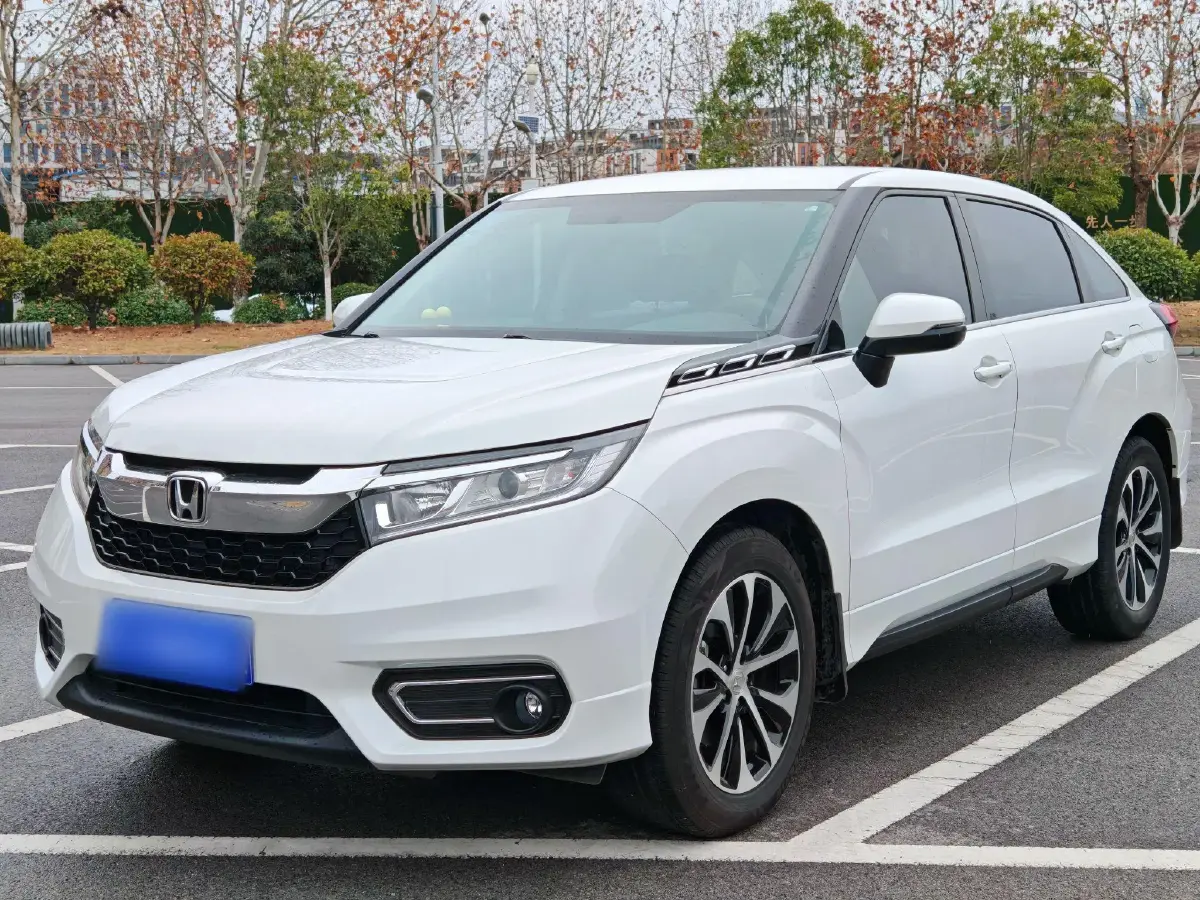 2017 Honda Avancier 1.5T 193HP L4 CVT