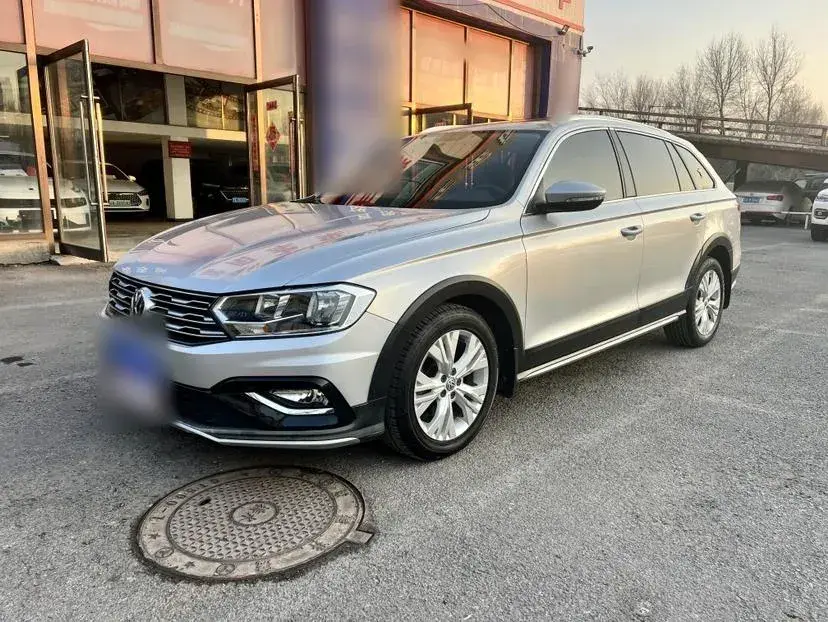 2017 Volkswagen C-Trek 1.6L 110HP L4 6AT