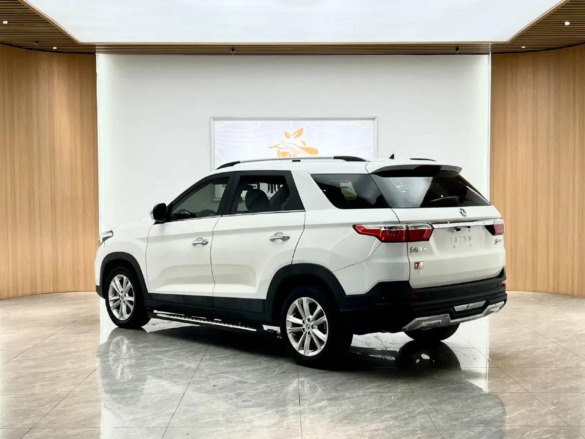 2018 DongFeng Fengon Fengon S560 1.8L 139HP L4 CVT,autocango,china used car exporter,china ev exporter,chinese used car exporter,chinese used ev exporter