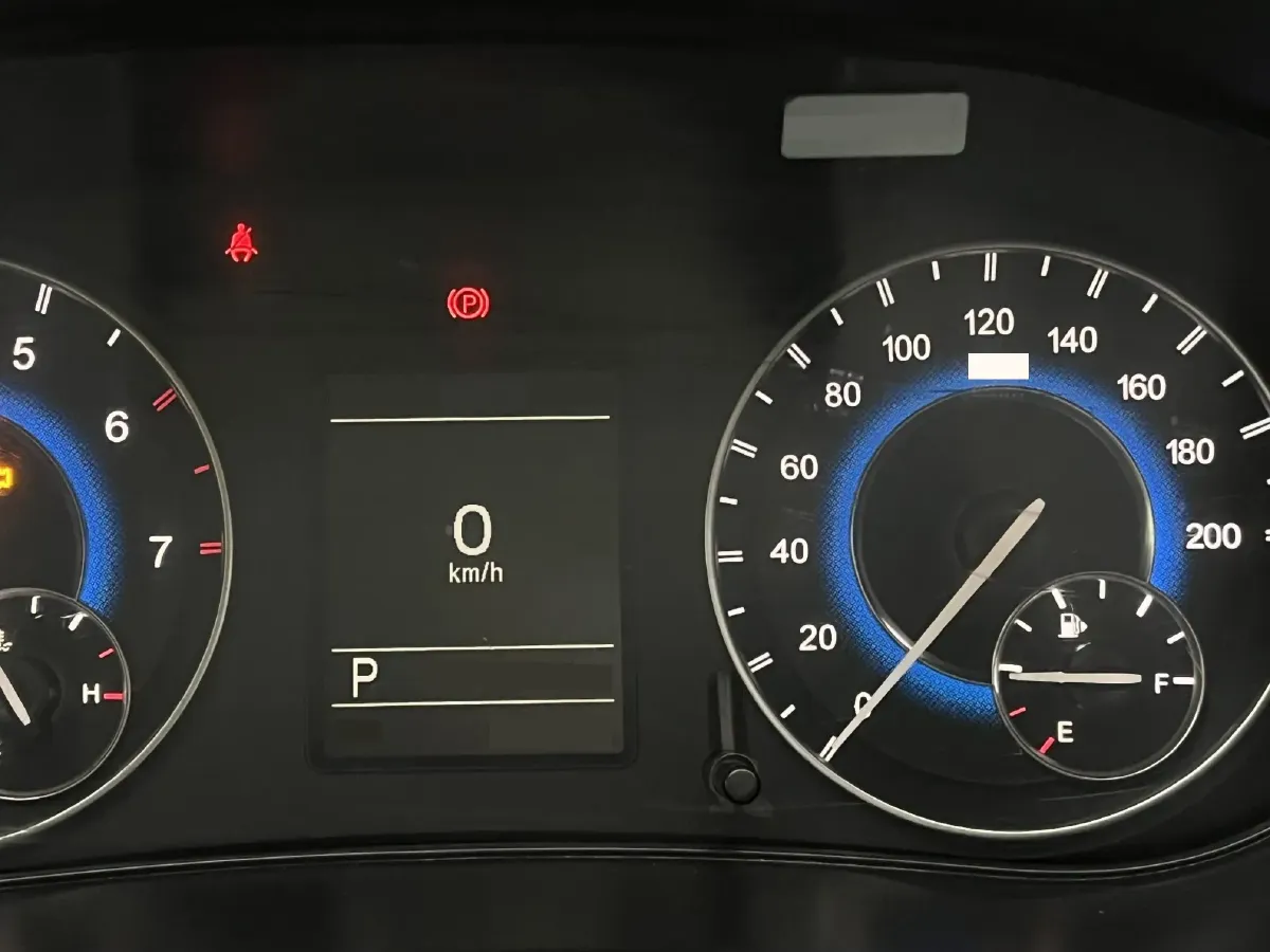 2018 DongFeng Fengon Fengon S560 1.8L 139HP L4 CVT,autocango,china used car exporter,china ev exporter,chinese used car exporter,chinese used ev exporter